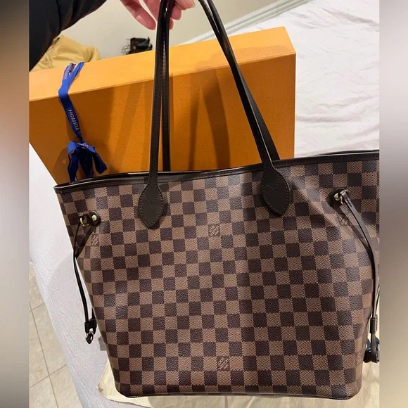 Louis Vuitton Brown and Black Checkered Tote Bag - Picture 4 of 8